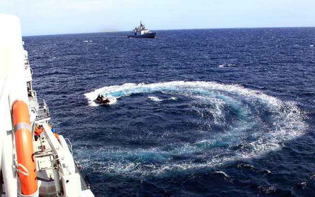 EXCLUSIVE फोटो: एक साथ समुद्र में उतरे भारत-चीन