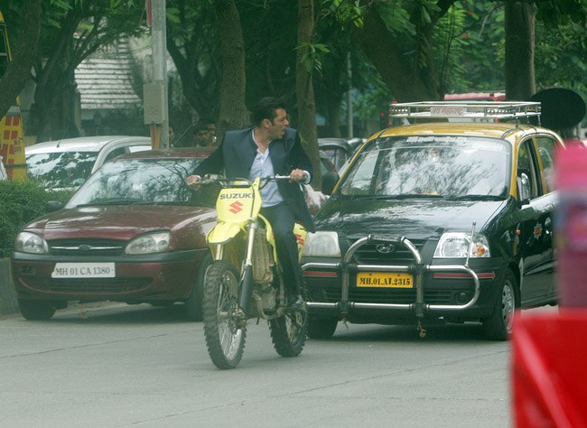 ट्रैफिक के बीच में सलमान ने की फिल्‍म की शूटिंग