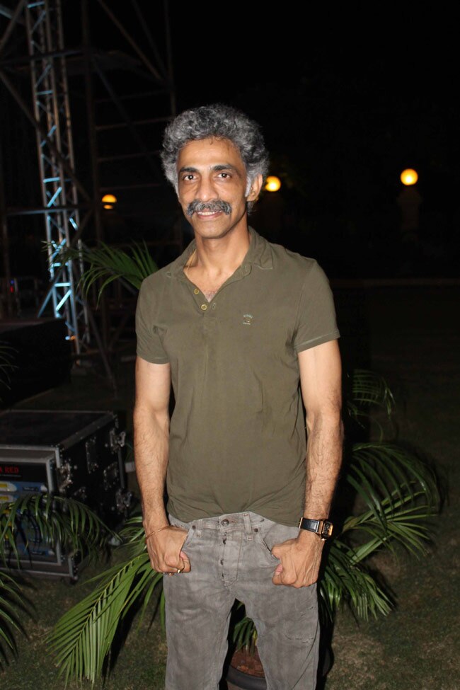 'सत्या 2' की थीम पार्टी में सितारों का मेला