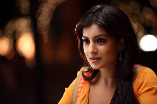 मिलें बेशरम रणबीर की हिरोइन पल्लवी से