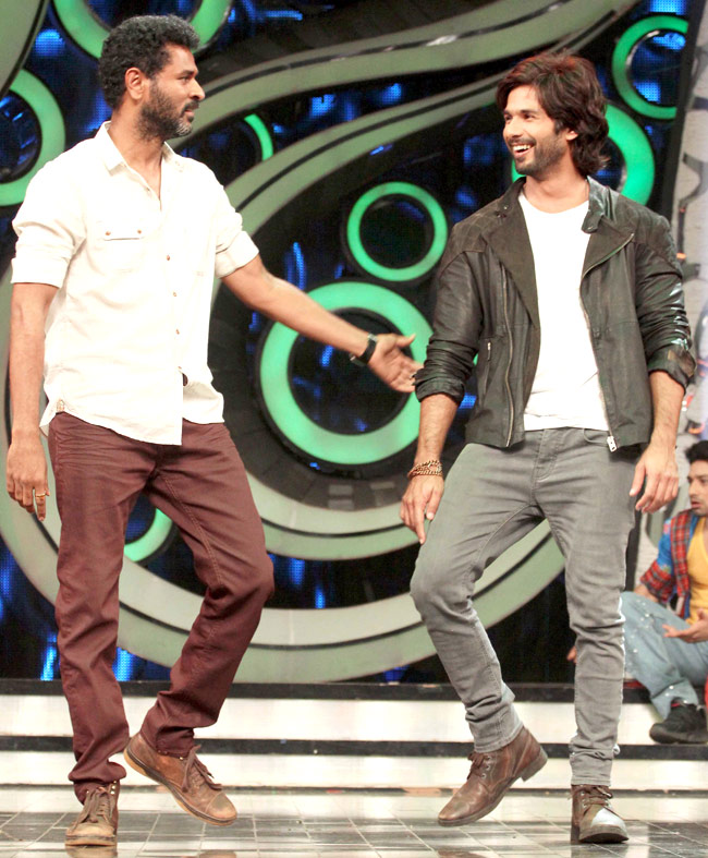 ...और फिर जमकर झूमे सोनाक्षी, शाहिद और प्रभुदेवा