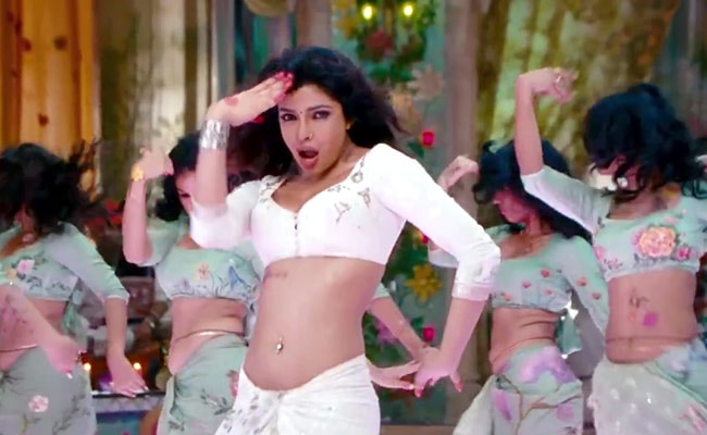 तस्वीरों में देखें प्रियंका का 'हॉट' आइटम नंबर