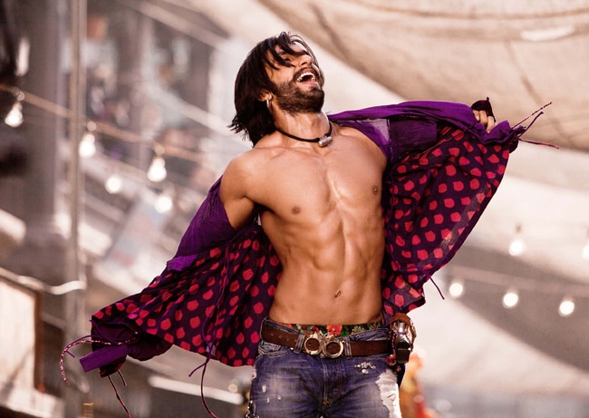 'राम-लीला' फिल्‍म का पोस्‍टर रिलीज