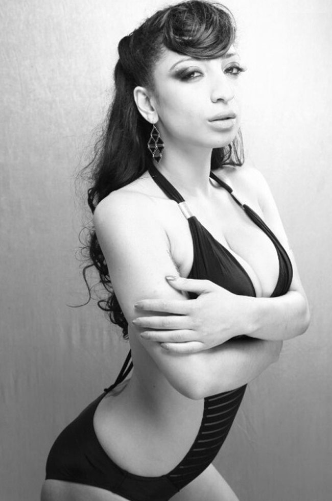 तस्‍वीरें: सनी लियोन के बाद बॉलीवुड में शांति डायनामाइट का धमाका