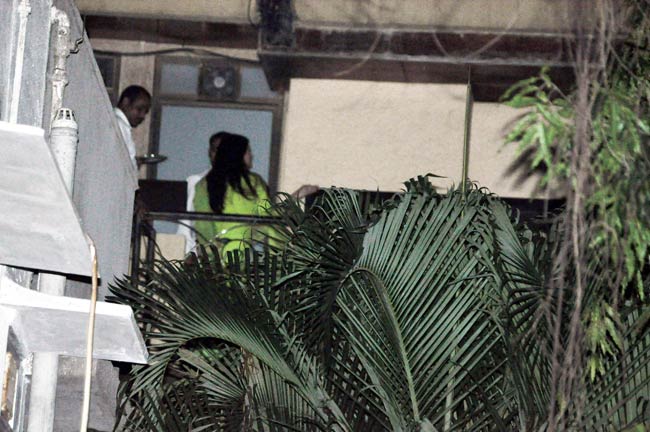 जरा सेलिब्रिटीज के करवा चौथ पर डालिये नजर...