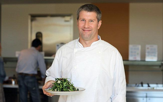 PHOTO: देखें, यूट्यूब के दफ्तर का नजारा