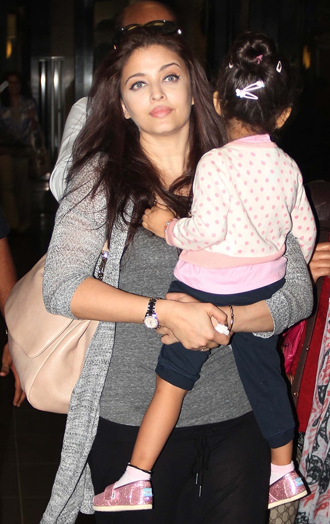 बड़ी हो रही है ऐश्वर्या की बेटी आराध्या, देखिए तस्वीरें...