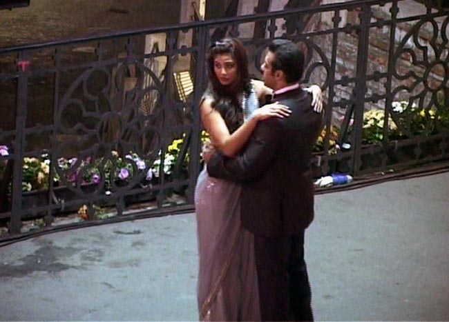 देखें किसके साथ रोमांटिक हो रहे हैं सलमान खान!