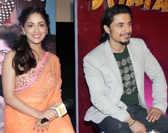 अब बॉलीवुड में होगा 'टोटल सियापा'  | बॉलीवुड 2013