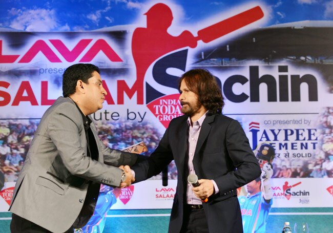 सचिन को सारे दिग्गजों का सलाम | सचिन के शतकों की कहानी