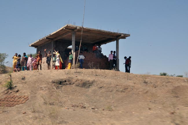 भगोरिया पर्व पर आदिवासी संस्‍कृति की झलकियां