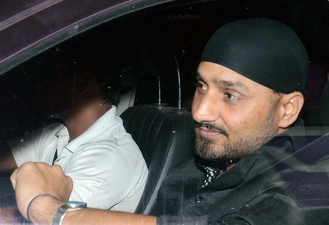 सितारों से रोशन हुई सचिन तेंदुलकर की पार्टी