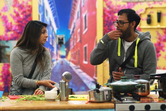 BIGG BOSS में दिखा 'आ गले लग जा'...