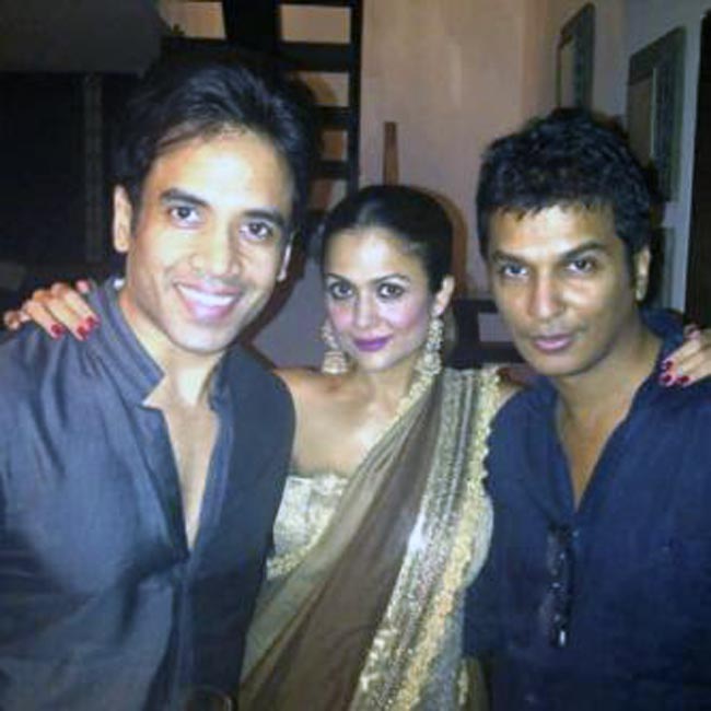 देखिए सेलिब्रिटी ने कैसे मनाया रोशनी का पर्व