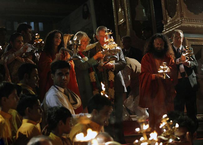 प्रिंस चार्ल्स ने ऋषिकेश में की गंगा आरती