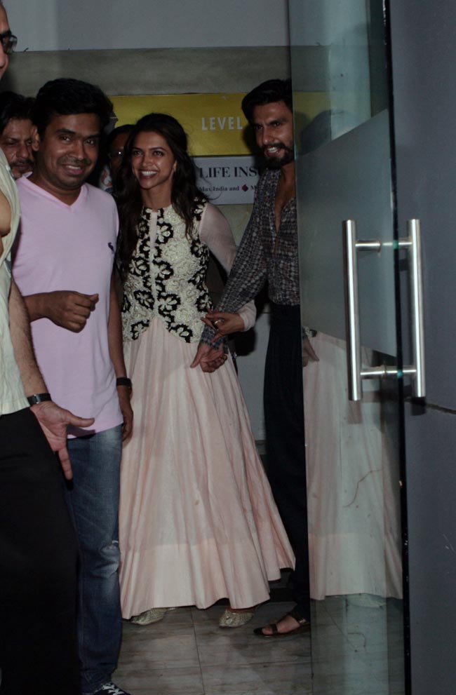 अपने नए लुक में नजर आए शाहरुख खान!