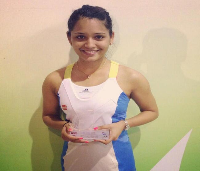 दीपिका ने की क्रिकेटर दिनेश कार्तिक से सगाई