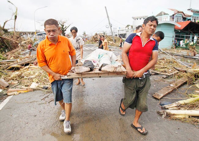 फिलीपींस में तूफान ने बरपाया कहर, 10 हजार से ज्यादा की मौत!
