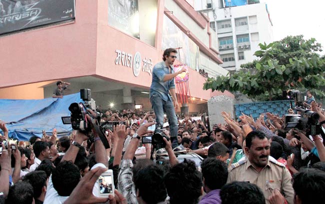 बॉक्‍स ऑफिस पर धमाल मचा रही है 'कृष-3'