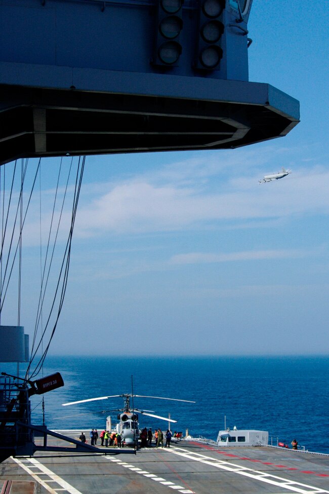 नेवी की ताकत बढ़ाने वाले जहाज 'विक्रमादित्‍य' की तस्‍वीरें