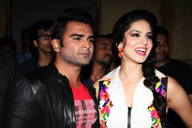 जैकपॉट के म्यूजिक लॉन्च पर छायी रहीं सनी लियोन