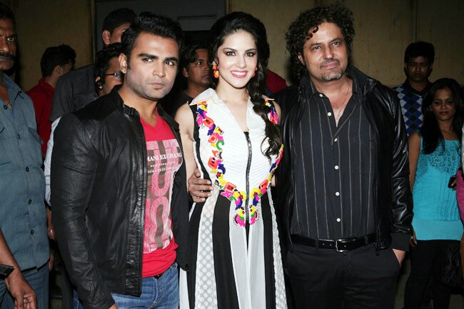 जैकपॉट के म्यूजिक लॉन्च पर छायी रहीं सनी लियोन