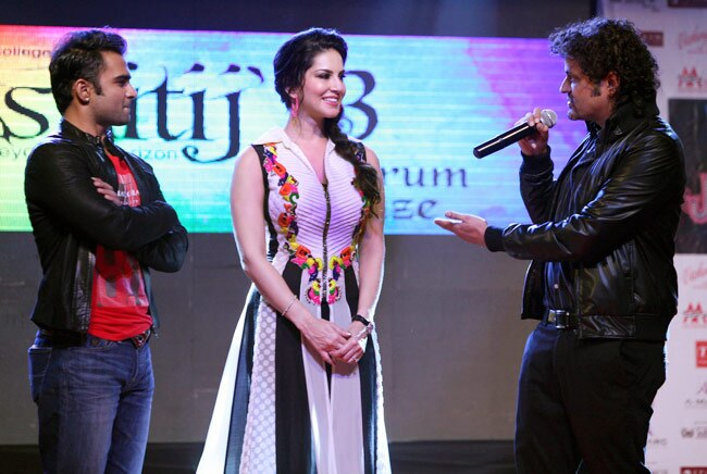 जैकपॉट के म्यूजिक लॉन्च पर छायी रहीं सनी लियोन