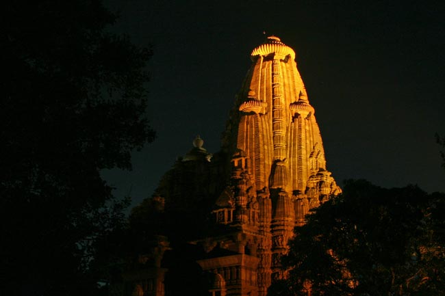 खजुराहो मंदिर का भव्‍य 'लाइट एंड साउंड शो'