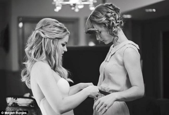 लेस्बियन कपल की शादी का एलबम हुआ वायरल