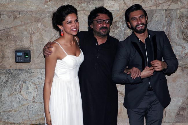 'राम-लीला' की स्पेशल स्क्रीनिंग पर उमड़ा बॉलीवुड