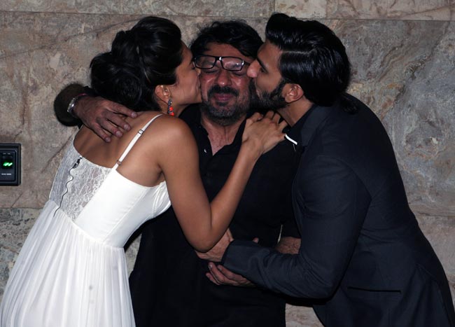 'राम-लीला' की स्पेशल स्क्रीनिंग पर उमड़ा बॉलीवुड