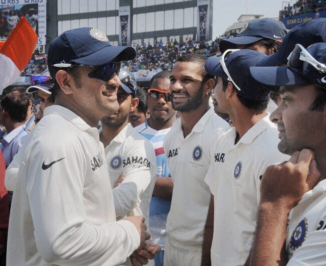 आखों में आंसू लेकर और देकर क्रिकेट से विदा हुए सचिन