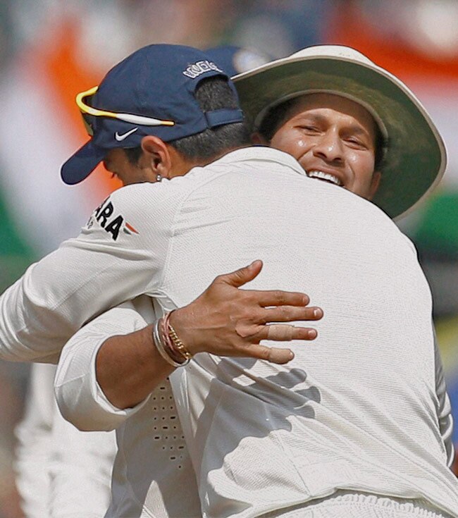 आखों में आंसू लेकर और देकर क्रिकेट से विदा हुए सचिन