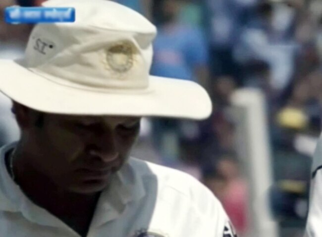 आखों में आंसू लेकर और देकर क्रिकेट से विदा हुए सचिन