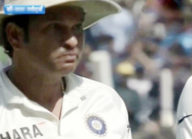 आखों में आंसू लेकर और देकर क्रिकेट से विदा हुए सचिन