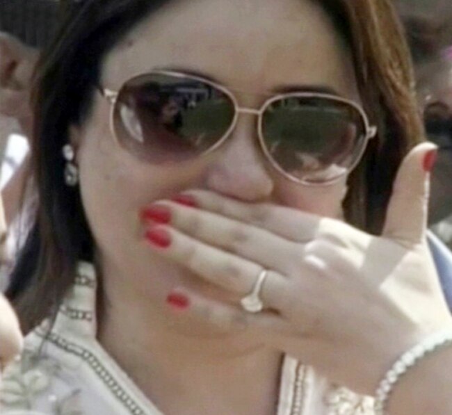 आखों में आंसू लेकर और देकर क्रिकेट से विदा हुए सचिन