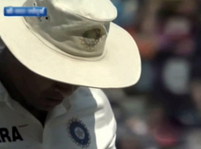 आखों में आंसू लेकर और देकर क्रिकेट से विदा हुए सचिन