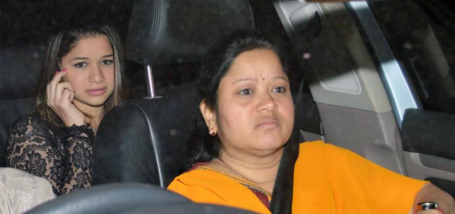 सितारों से रोशन हुई सचिन तेंदुलकर की पार्टी