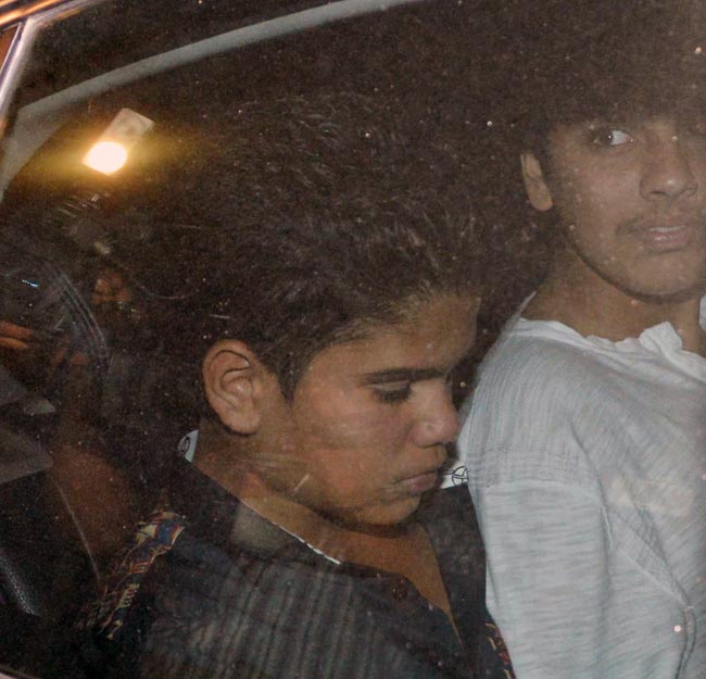 सितारों से रोशन हुई सचिन तेंदुलकर की पार्टी