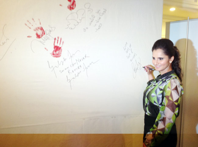 सचिन को सारे दिग्गजों का सलाम | सचिन के शतकों की कहानी