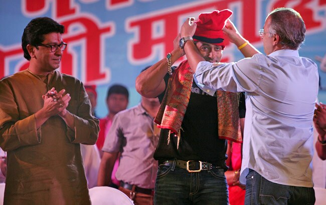 विवादों भरा रहा सलमान का कोली महोत्‍सव में आना