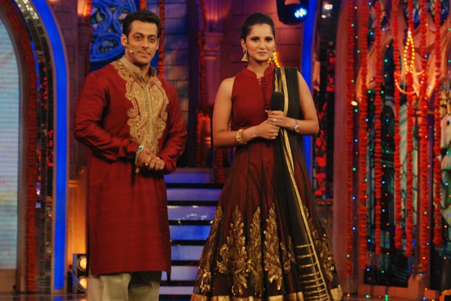 Bigg Boss: घरवालों ने सलमान खान के साथ मनाई दिवाली