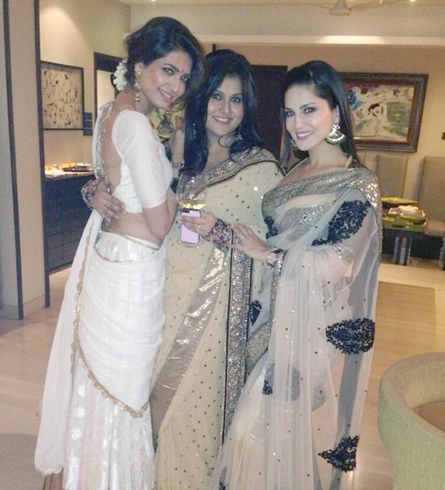 देखिए सेलिब्रिटी ने कैसे मनाया रोशनी का पर्व