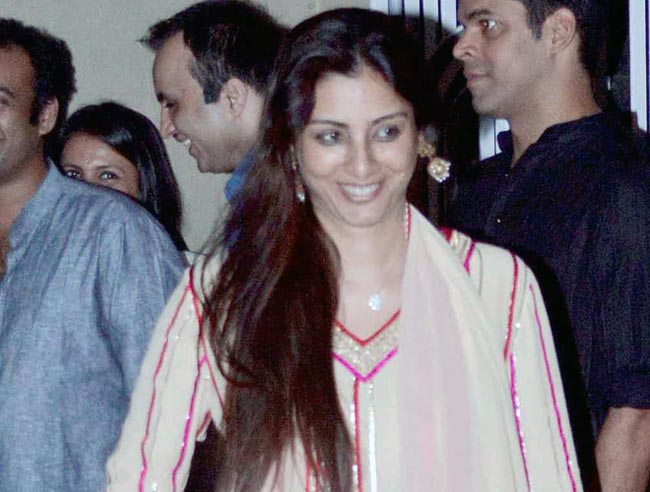 देखिए सेलिब्रिटी ने कैसे मनाया रोशनी का पर्व