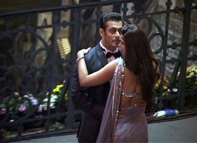 देखें किसके साथ रोमांटिक हो रहे हैं सलमान खान!