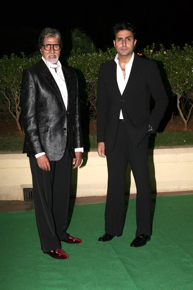 विशेष भट्ट की शादी की रिसेप्शन पर पहुंचे बॉलीवुड सितारें