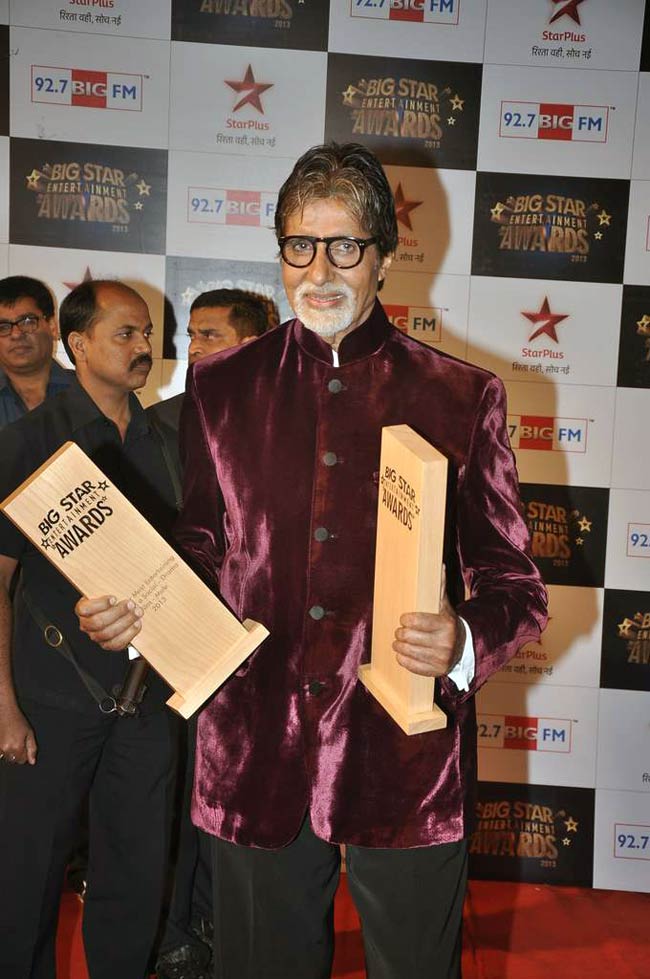 बिग स्‍टार इंटरटेनमेंट अवॉर्ड्स में बॉलीवुड सितारों का जमावड़ा