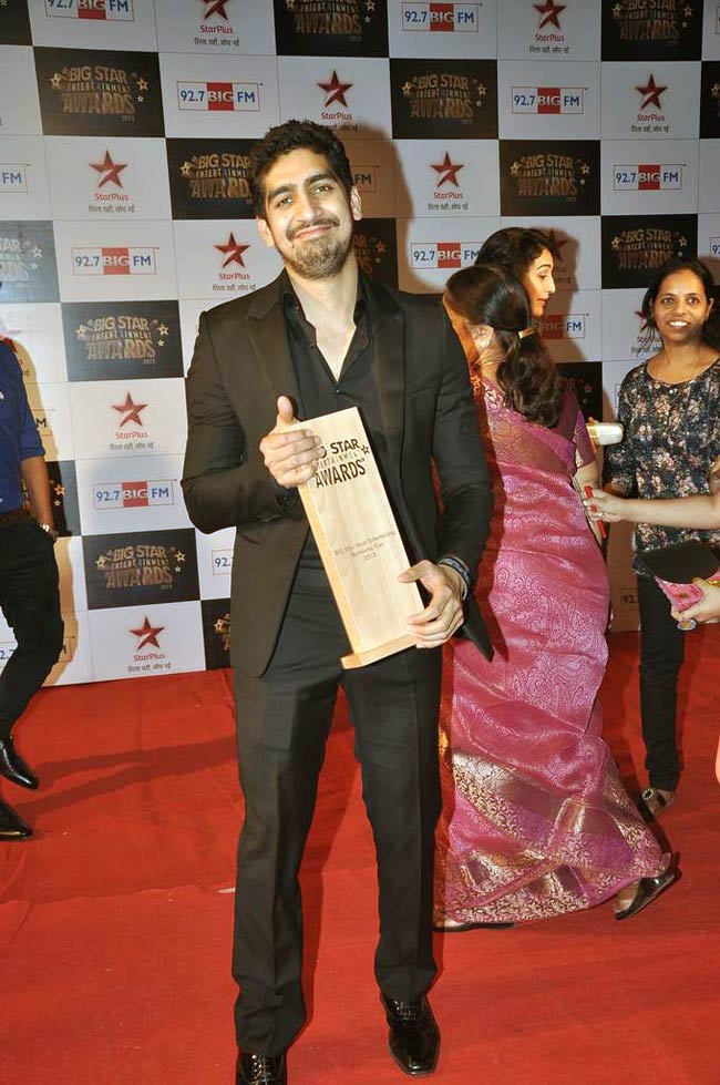 बिग स्‍टार इंटरटेनमेंट अवॉर्ड्स में बॉलीवुड सितारों का जमावड़ा