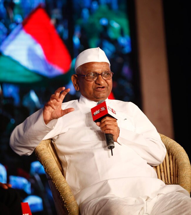 सत्ता से पैसा...पैसा से सत्ता, ये कैसी राजनीतिः अन्ना