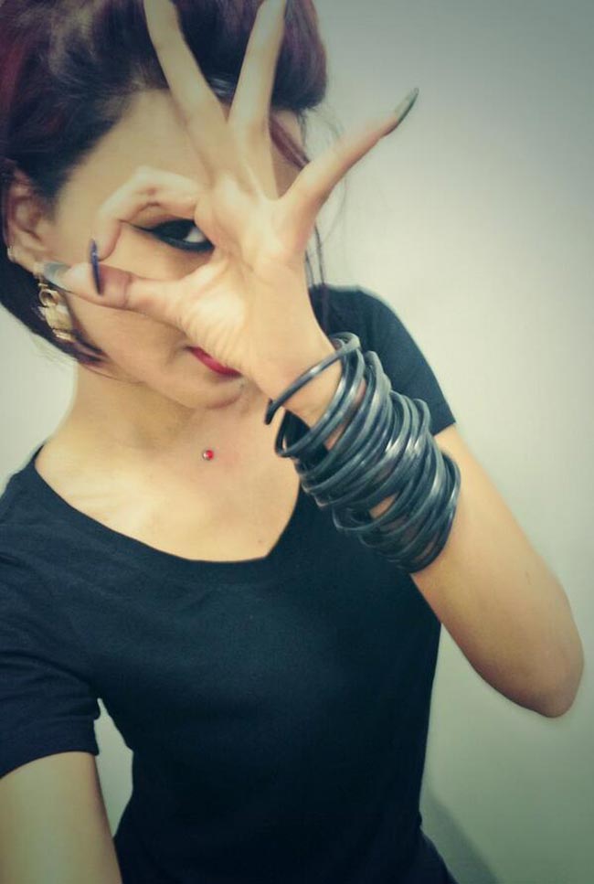 शर्लिन चोपड़ा का फैन्‍स के लिए सेक्‍सी POUT